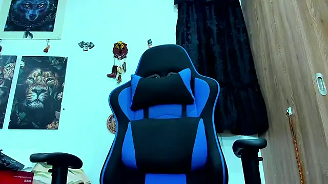 javiersexymann online show from March 18, 5:45 am