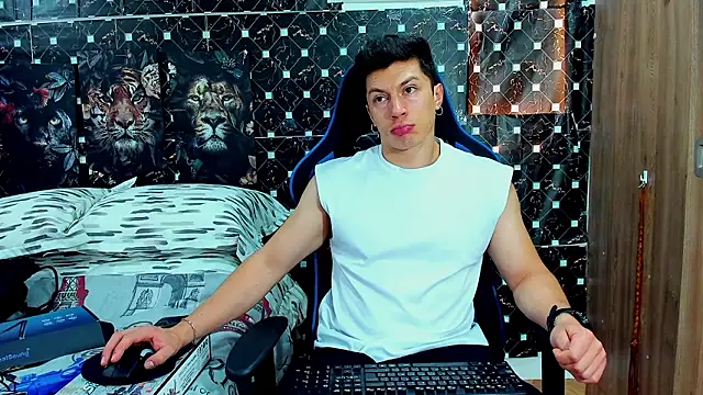 javiersexymann online show from March 3, 6:04 pm