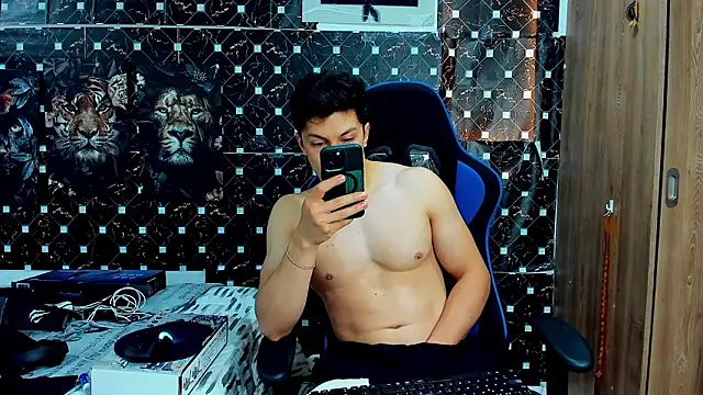 javiersexymann online show from March 13, 8:03 pm