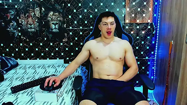 javiersexymann online show from June 4, 5:17 pm
