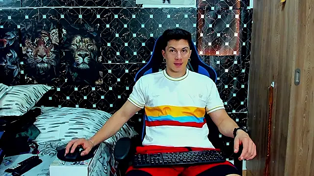 javiersexymann online show from February 20, 6:32 pm