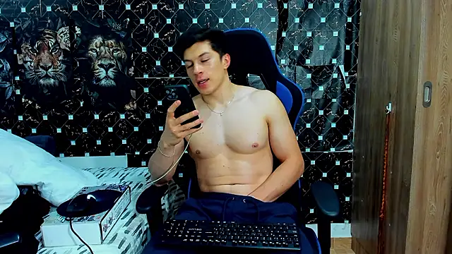 javiersexymann online show from March 20, 12:22 am