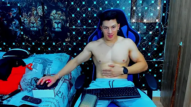 javiersexymann online show from December 20, 7:50 pm