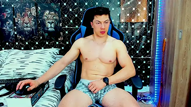 Snapshot of javiersexymann chatting on July 10, 7:47 pm javiersexymann online show from July 10, 7:47 pm