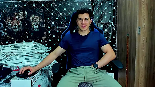 javiersexymann online show from March 2, 2:12 am