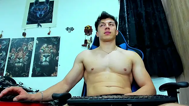 javiersexymann online show from March 3, 7:07 pm