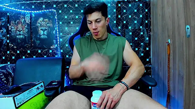 javiersexymann online show from September 12, 11:26 pm