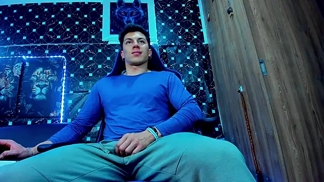 javiersexymann online show from October 3, 9:38 pm