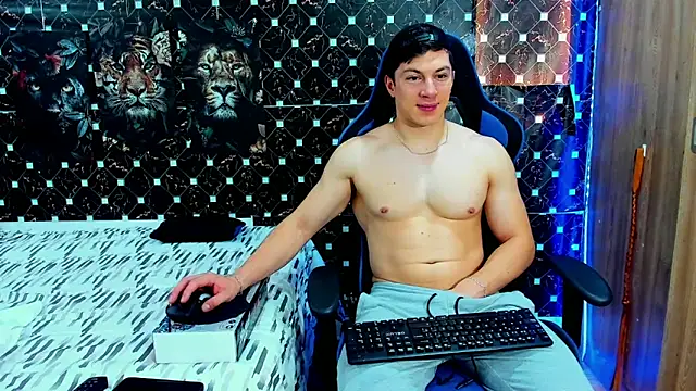 javiersexymann online show from May 29, 6:47 pm