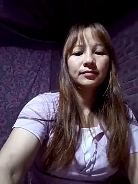 Snapshot of Mini3333 chatting on May 4, 10:34 pm Mini3333 online show from May 4, 10:34 pm