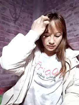 Mini3333 online show from March 4, 6:15 pm