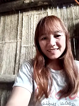 Snapshot of Mini3333 chatting on February 21, 10:28 am Mini3333 online show from February 21, 10:28 am