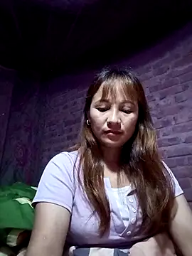 Snapshot of Mini3333 chatting on May 8, 11:41 pm Mini3333 online show from May 8, 11:41 pm