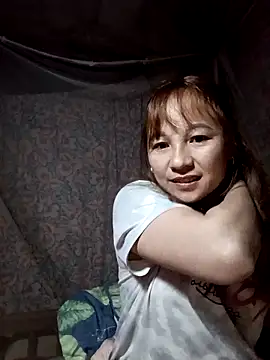 Snapshot of Mini3333 chatting on February 18, 4:47 pm Mini3333 online show from February 18, 4:47 pm