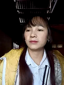 Snapshot of Mini3333 chatting on November 29, 1:17 am Mini3333 online show from November 29, 1:17 am