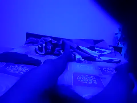 sanddyk99 online show from October 12, 6:42 pm