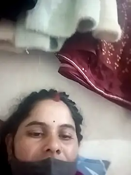 Snapshot of JULEE-740 chatting on November 4, 6:28 am JULEE-740 online show from November 4, 6:28 am