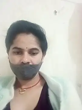 Snapshot of JULEE-740 chatting on November 16, 5:12 am JULEE-740 online show from November 16, 5:12 am