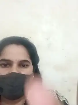 Snapshot of JULEE-740 chatting on November 19, 11:32 am JULEE-740 online show from November 19, 11:32 am