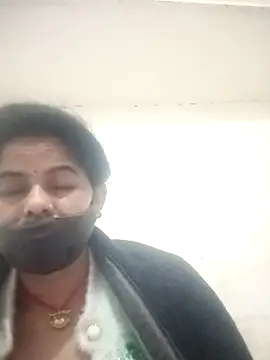 Snapshot of JULEE-740 chatting on November 18, 11:26 pm JULEE-740 online show from November 18, 11:26 pm