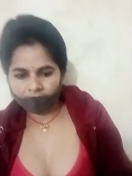 Snapshot of JULEE-740 chatting on December 15, 10:10 am JULEE-740 online show from December 15, 10:10 am