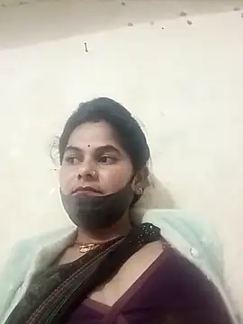 Snapshot of JULEE-740 chatting on December 3, 12:15 pm JULEE-740 online show from December 3, 12:15 pm