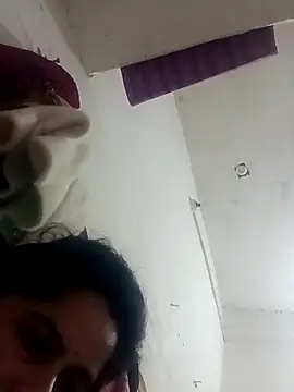 Snapshot of JULEE-740 chatting on November 12, 5:55 am JULEE-740 online show from November 12, 5:55 am