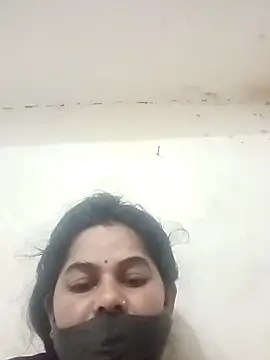 Snapshot of JULEE-740 chatting on December 14, 9:31 pm JULEE-740 online show from December 14, 9:31 pm