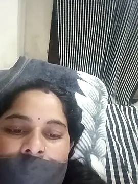 Snapshot of JULEE-740 chatting on October 25, 12:28 pm JULEE-740 online show from October 25, 12:28 pm