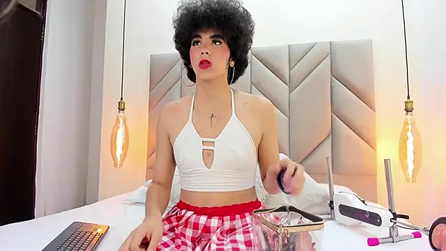 Kheyler Thompson online show from October 12, 11:55 am