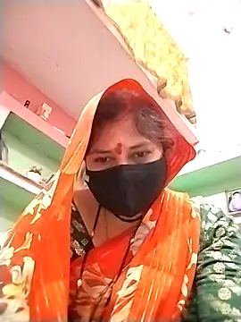 Rajnee33A online show from April 13, 8:40 am