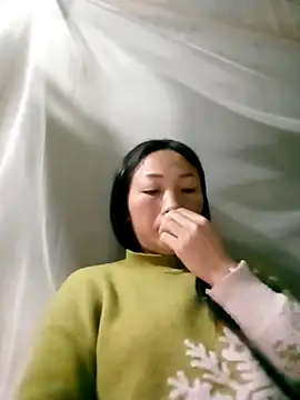 lucybaby00 online show from February 9, 10:30 pm