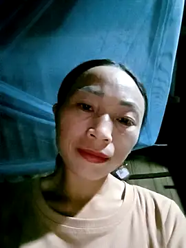 Snapshot of lucybaby00 chatting on September 21, 2:11 pm lucybaby00 online show from September 21, 2:11 pm