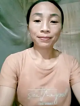 Snapshot of lucybaby00 chatting on October 11, 5:30 am lucybaby00 online show from October 11, 5:30 am
