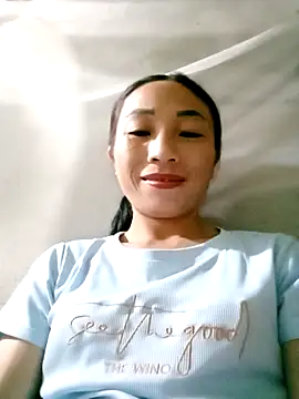 Snapshot of lucybaby00 chatting on October 4, 2:29 pm lucybaby00 online show from October 4, 2:29 pm