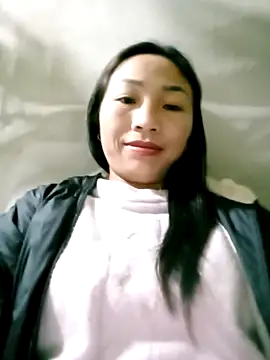 lucybaby00 online show from February 1, 10:30 pm