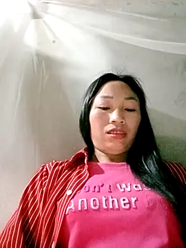 lucybaby00 online show from March 4, 11:01 pm