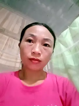 Snapshot of lucybaby00 chatting on October 15, 7:22 pm lucybaby00 online show from October 15, 7:22 pm