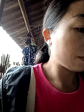 lucybaby00 online show from November 1, 1:45 am