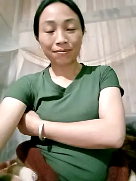 lucybaby00 online show from April 19, 10:38 am