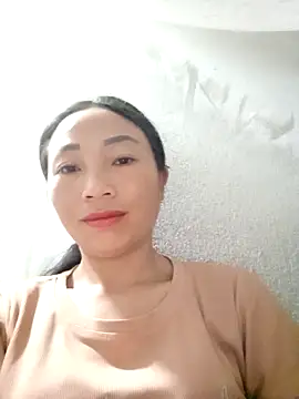 lucybaby00 online show from November 6, 10:47 pm