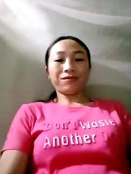 lucybaby00 online show from November 12, 6:56 pm