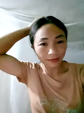 Snapshot of lucybaby00 chatting on October 8, 9:15 pm lucybaby00 online show from October 8, 9:15 pm