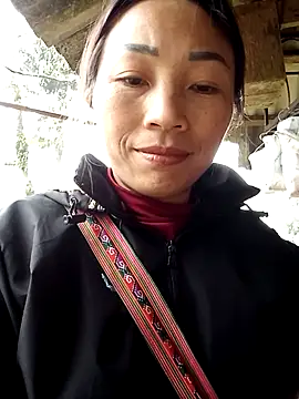 lucybaby00 online show from February 12, 4:56 am