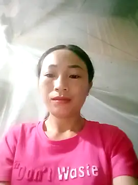 Snapshot of lucybaby00 chatting on September 20, 9:09 pm lucybaby00 online show from September 20, 9:09 pm