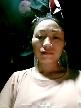 lucybaby00 online show from April 15, 11:59 am