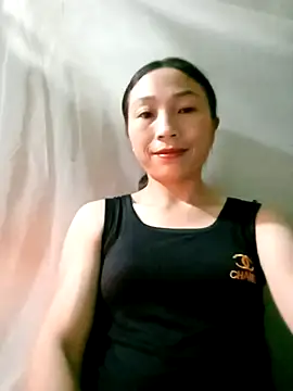 lucybaby00 online show from November 17, 1:59 pm