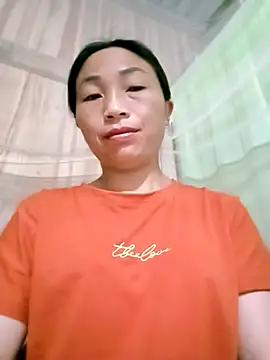 lucybaby00 online show from March 31, 11:29 pm