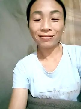 Snapshot of lucybaby00 chatting on October 18, 3:47 pm lucybaby00 online show from October 18, 3:47 pm