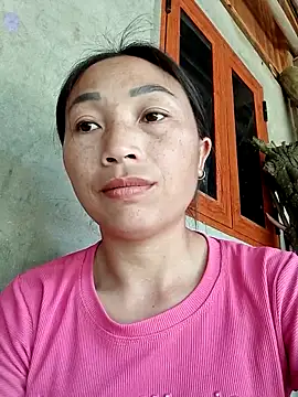 lucybaby00 online show from April 9, 5:31 am